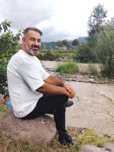 حسین خدایی   ۰۹۱۰۸۱۵۰۵۱۱