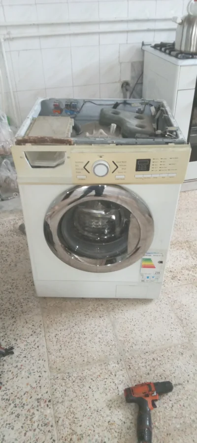 امیدیارعلی  نژاد 