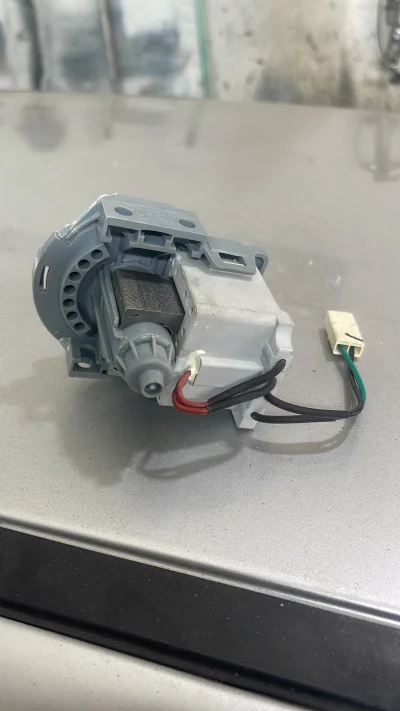 مهدی هادیگل