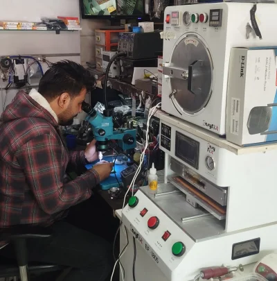 پوریا کتابی